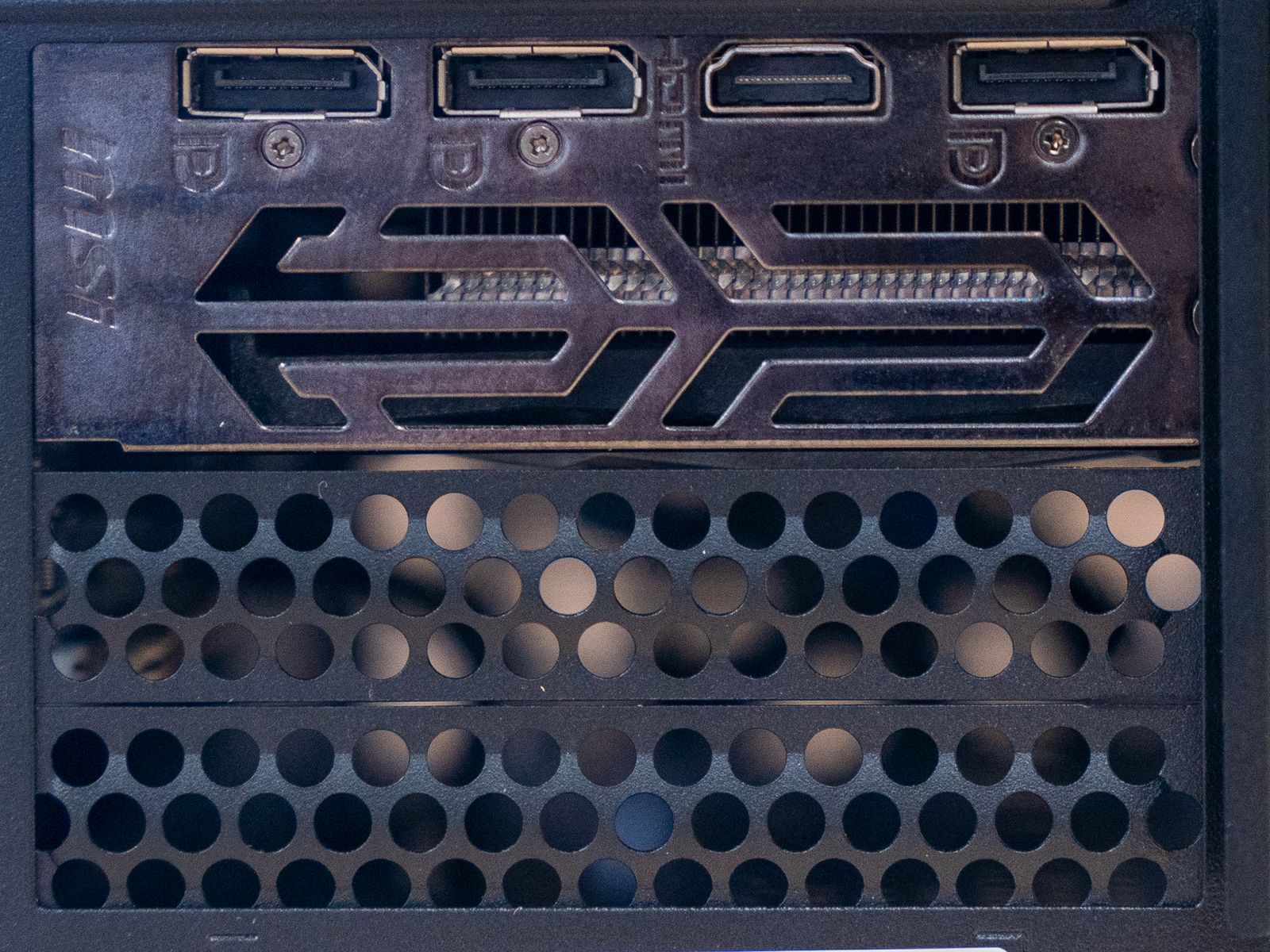 Main image 3