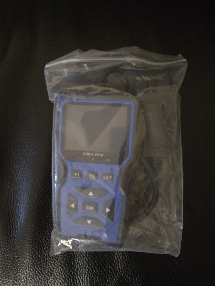 OBDII V519 Car Scanner Diagnostic Tool Blue - Reads & Clears Error Codes