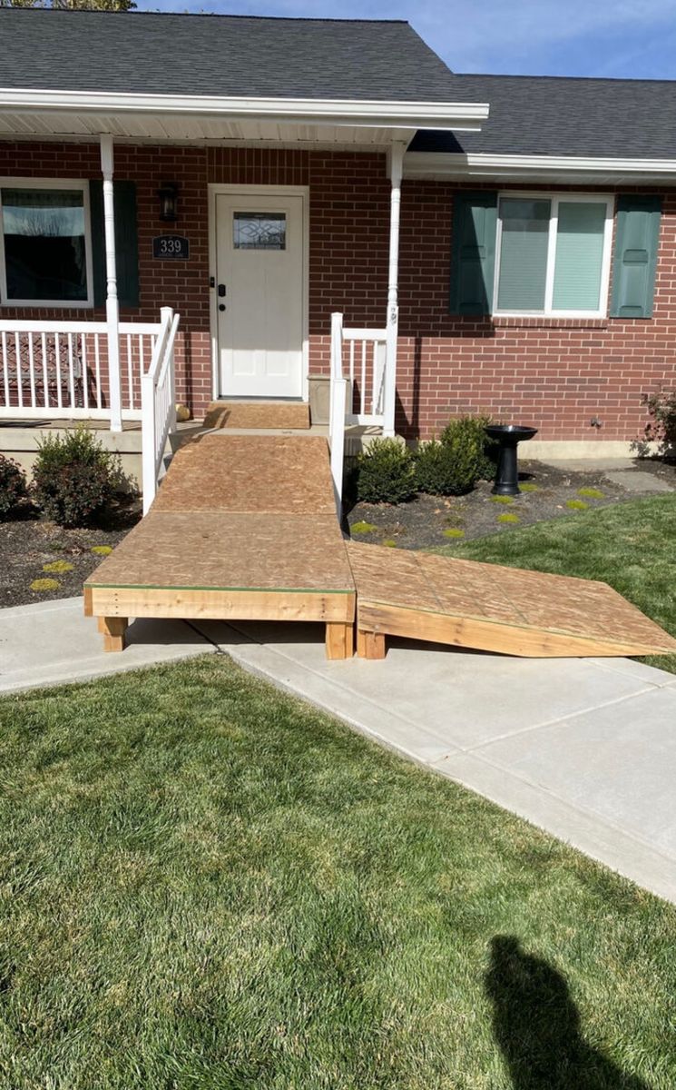 Wheelchair/mobility ramp
