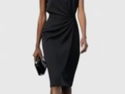 Chloe Boutique Lisandra Sleaveless Dress - Never Worn