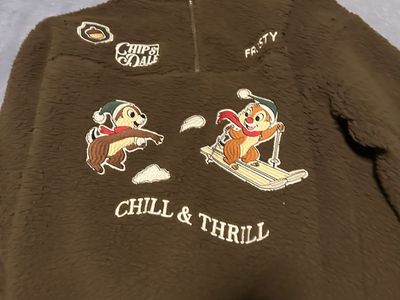 Chip and Dale pullover sweatshirt size XXL