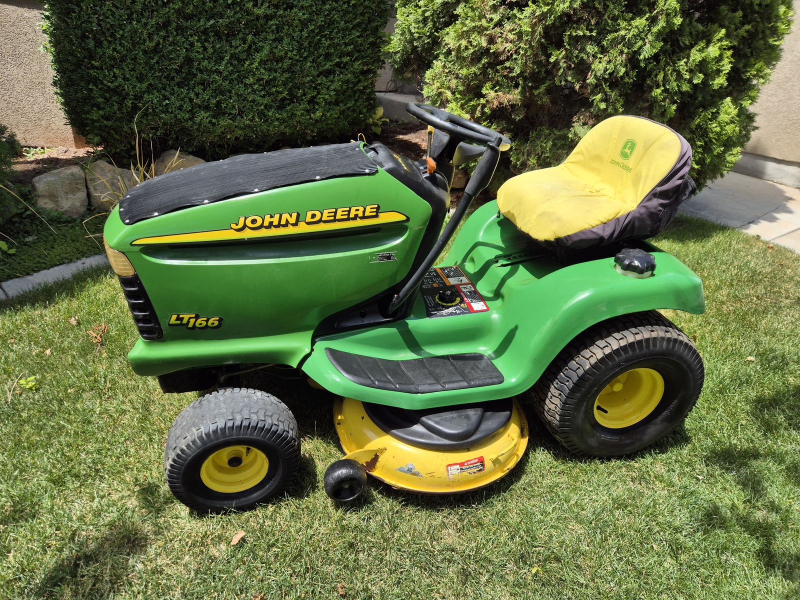 John Deere Riding Mower