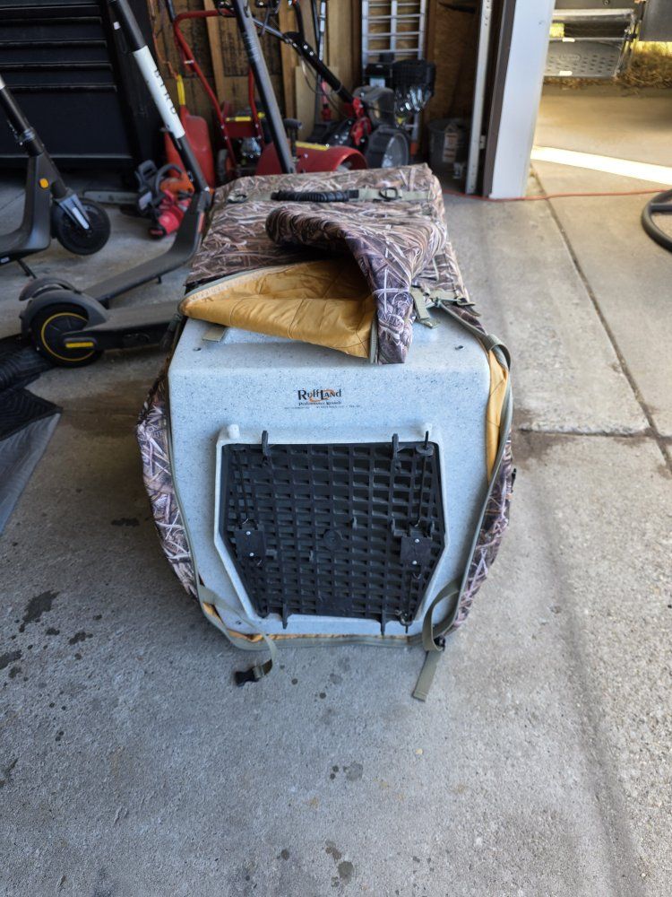 dog kennel