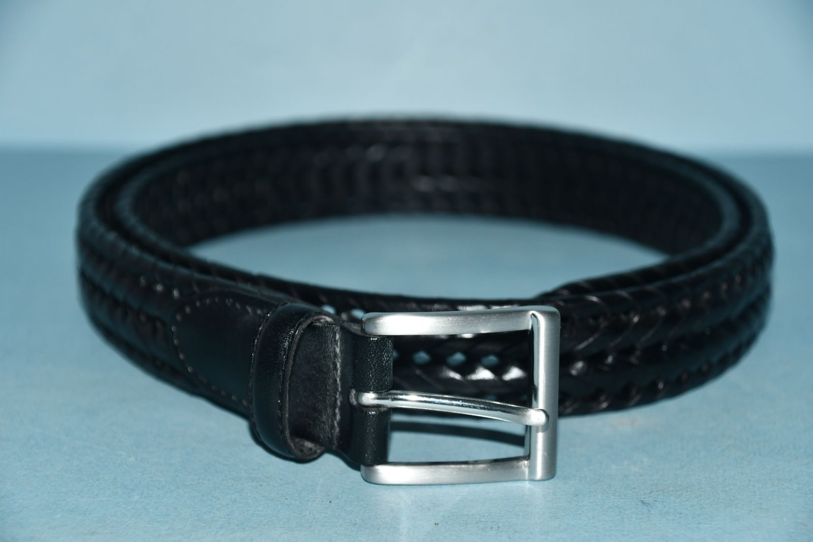 NEW MEN'S "ROUNDTREE & YORK" BLACK LEATHER BELT ~ SILVER HARDWARE ~ BELT WIDTH 1"