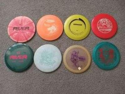 Disc golf discs