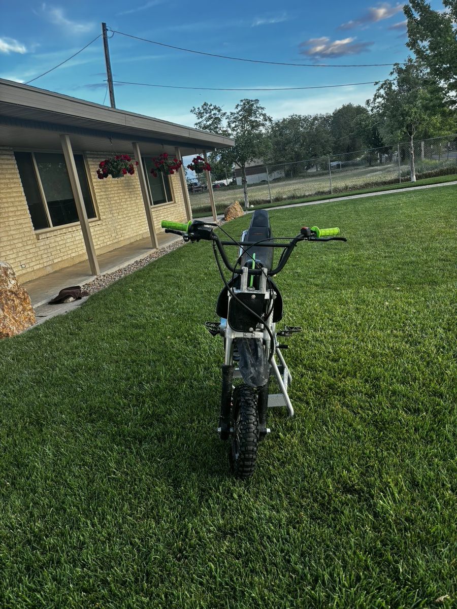 Main image 3