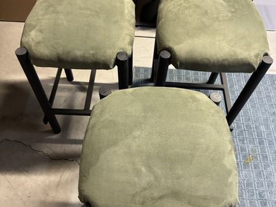 3 Counter Height Bar Stools Excellent Condition