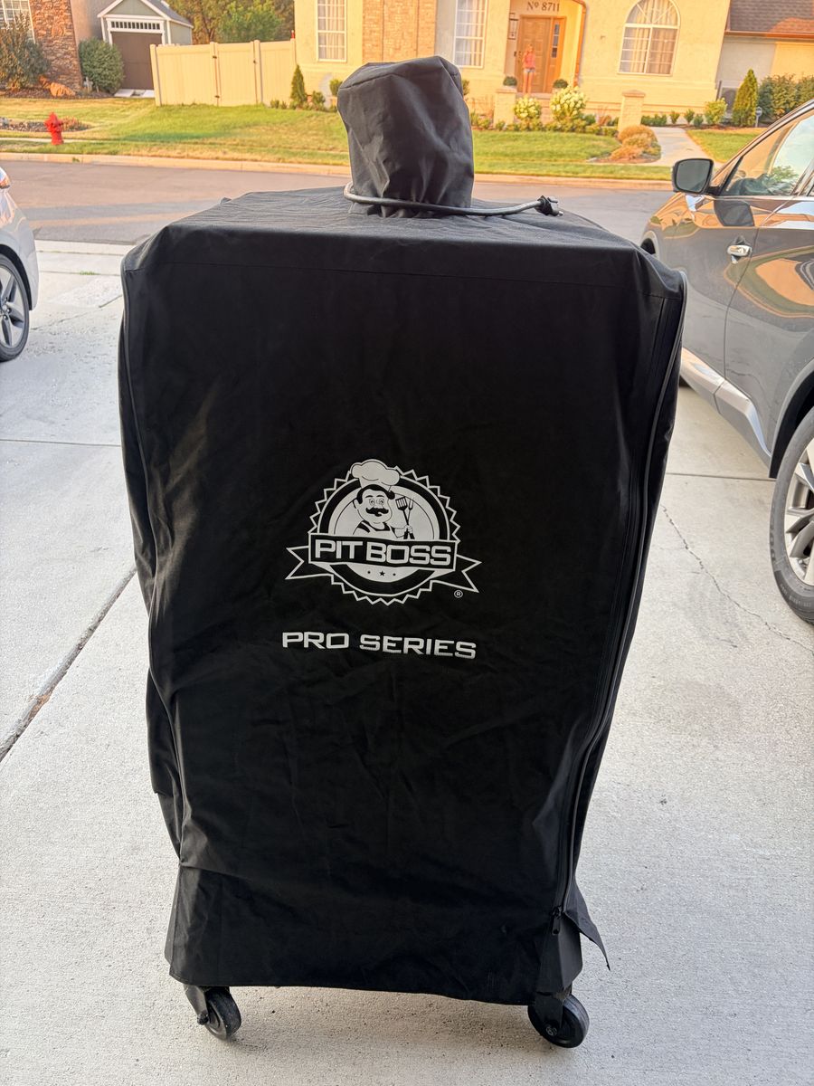 Pit Boss Pro Series Vertical Pellet Smoker w/ Cover – Excellent Condition