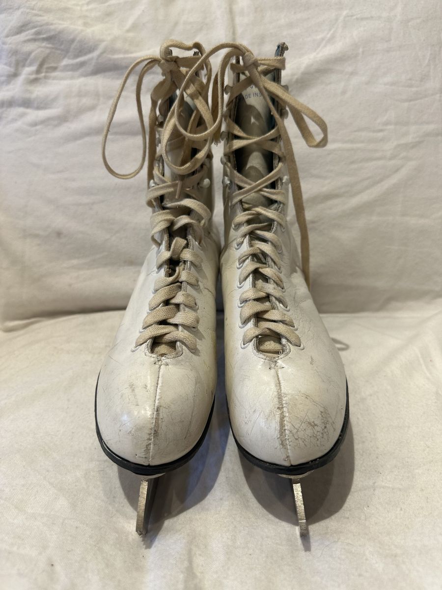 Womens 8 No Brand White Figure Skates