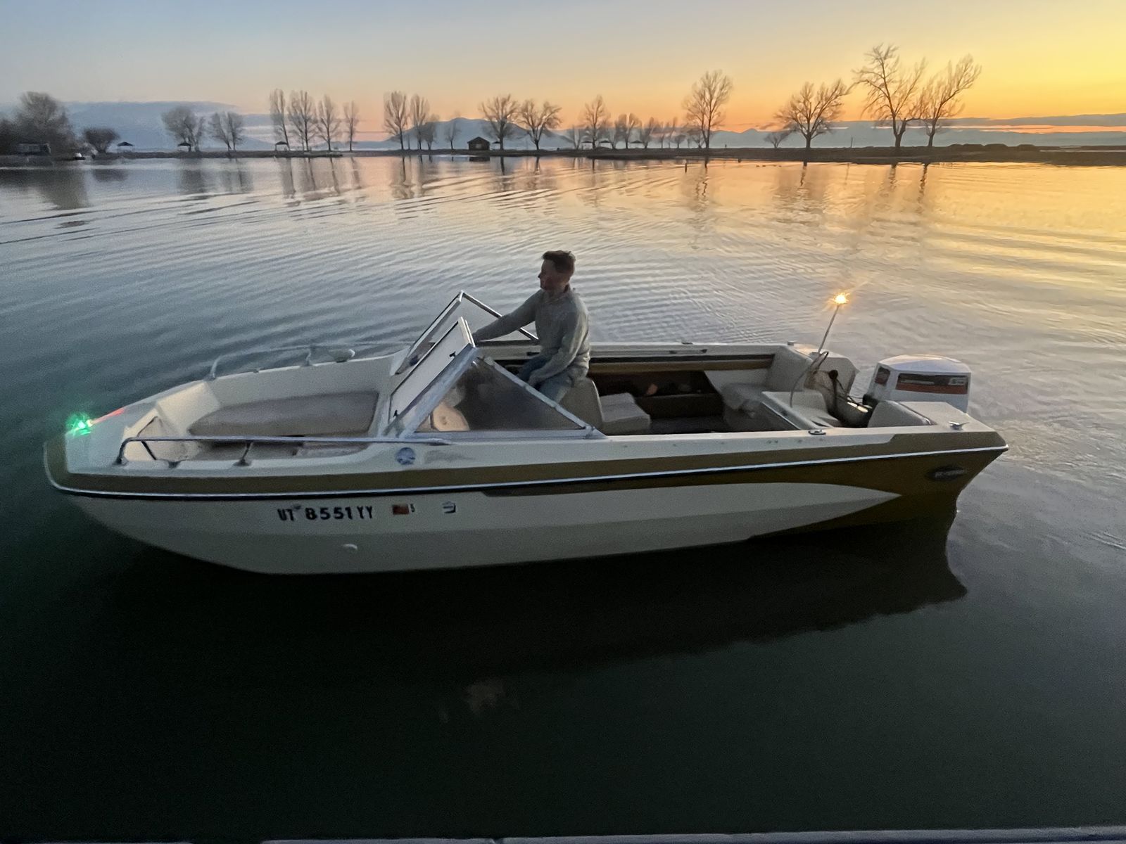 Boat, 1974 glastron swinger V186, lake ready