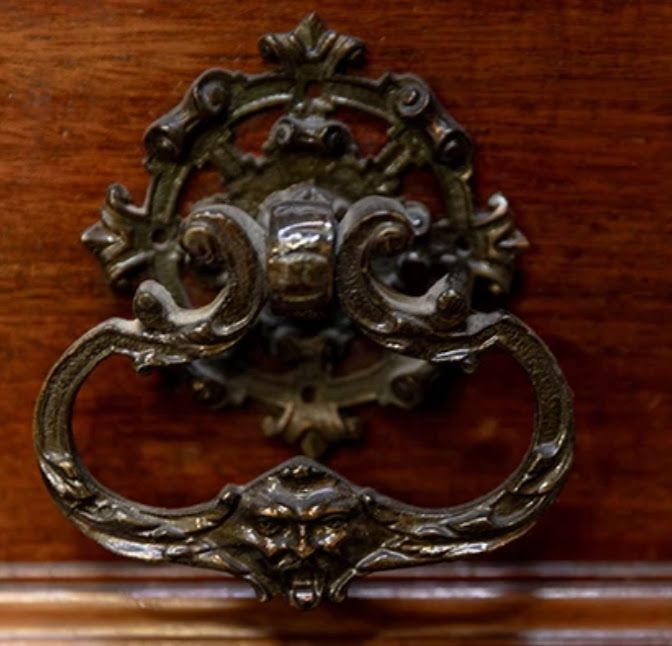 Main image 5