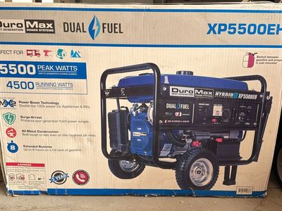 DuroMax XP5500EH Dual Fuel Portable Generator - 5500 Peak / 4500 Running Watts. New in the box