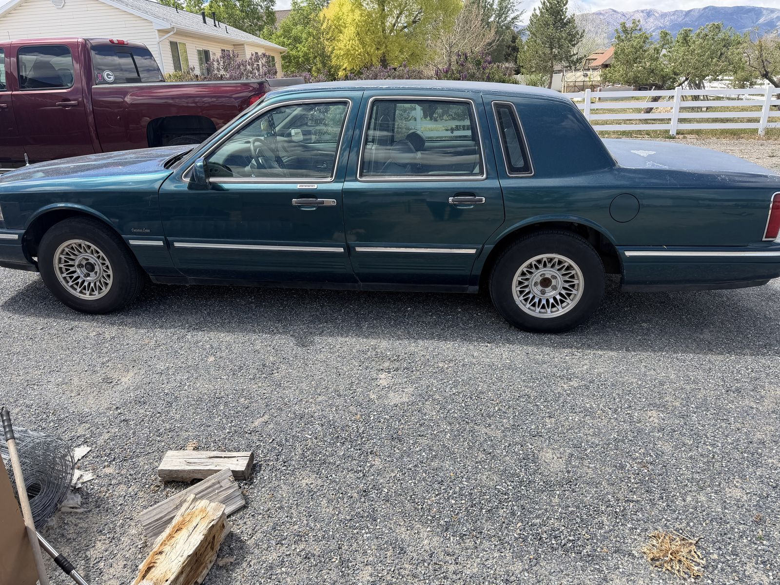 1997 Lincoln Town Car Executive