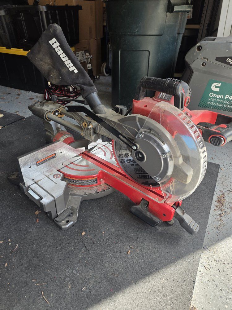 Compound Miter Saw
