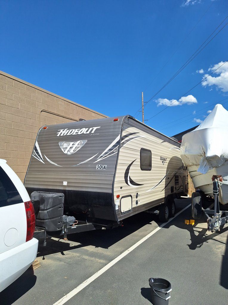 2018 Keystone Hideout Bumper Pull Travel Trailer RV 21 ft