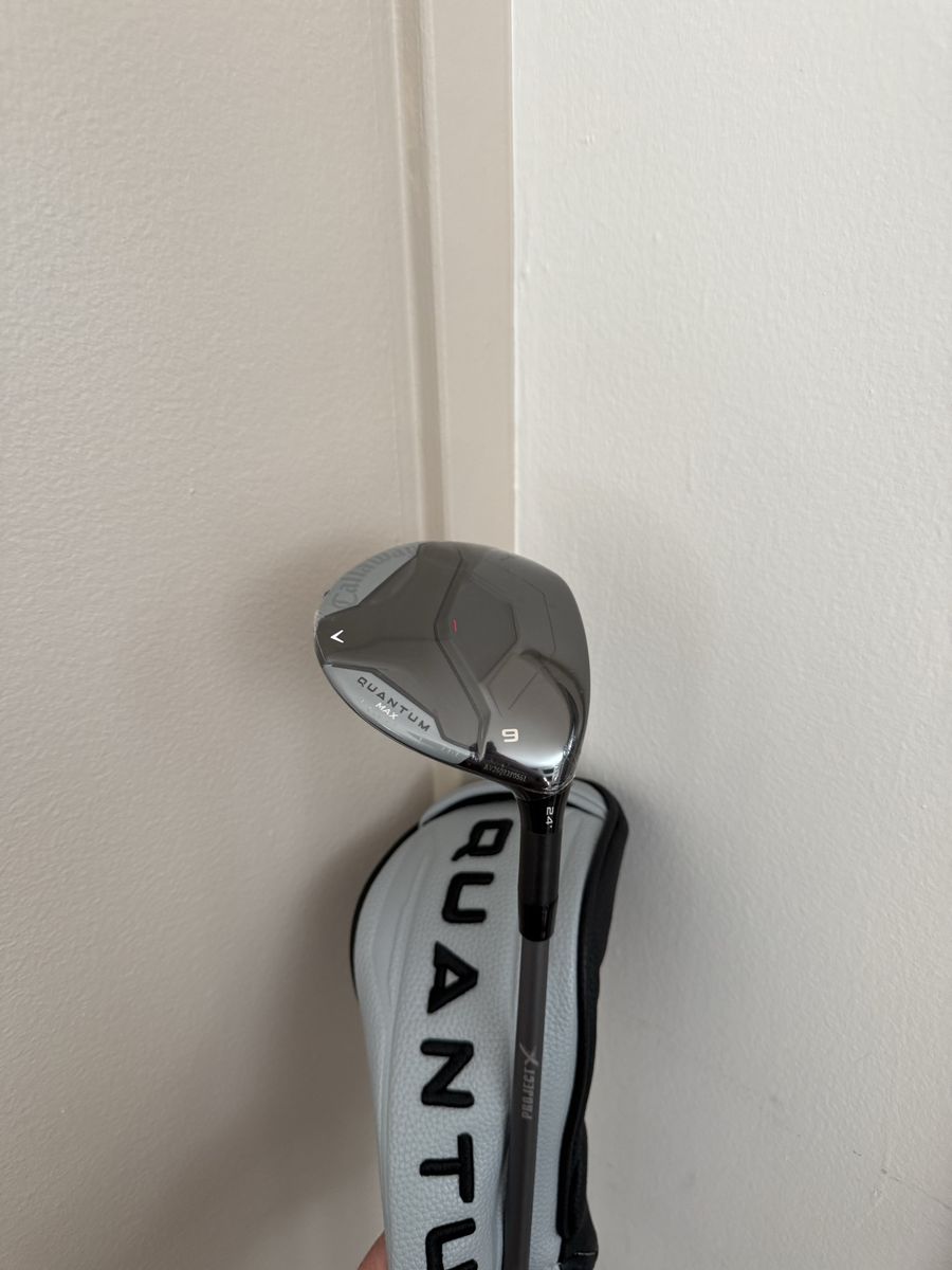 New Callaway Quantum 9 Wood with Head Cover