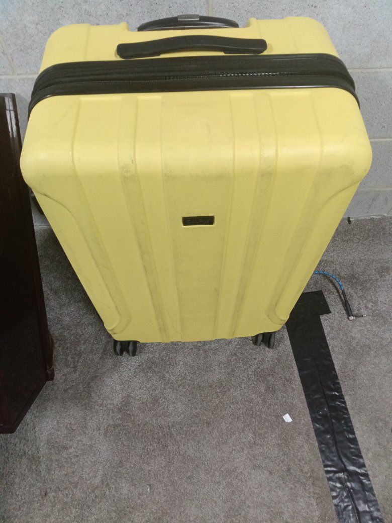Calpak Hard Plastic Luggage XL Suitcase Nice!