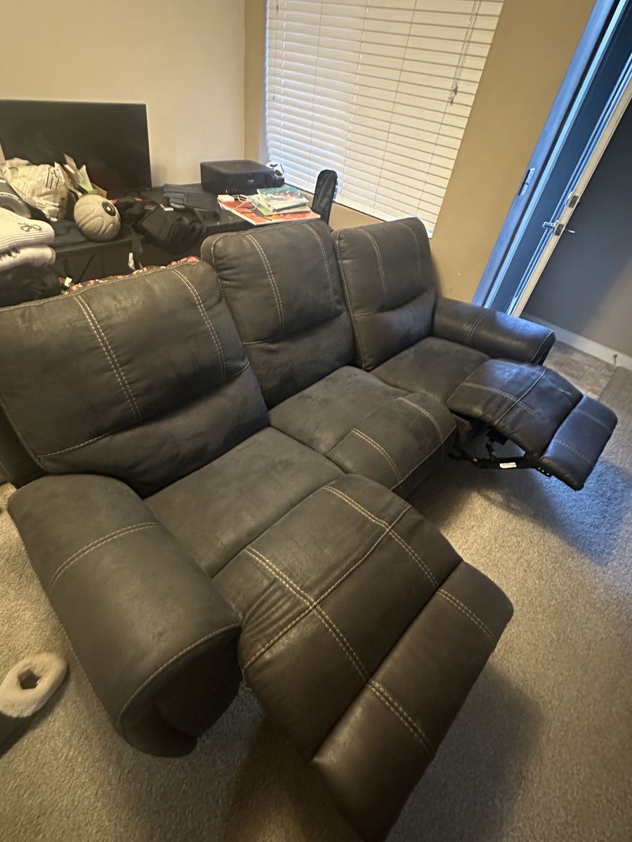 Recliner Couch Set