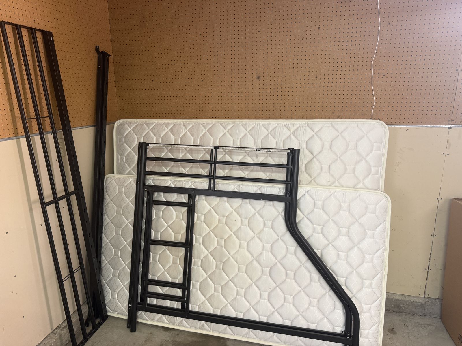 Twin over Full Toddler Bunkbed