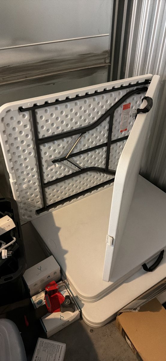 Cosco 6’ Folding Table