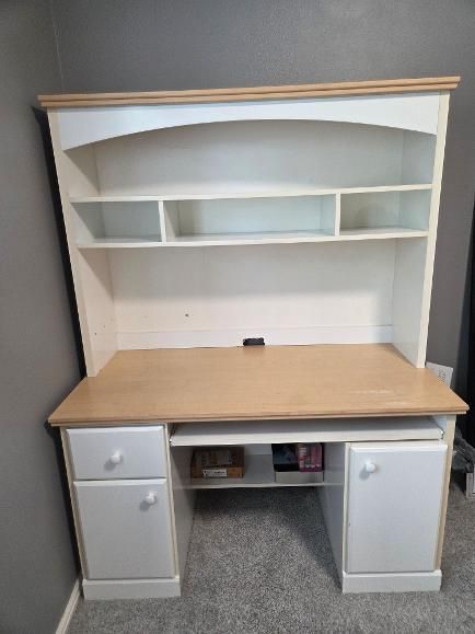 White desk