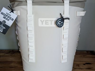 YETI Hopper M20 Backpack Cooler Taupe