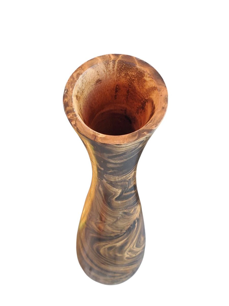 Main image 3