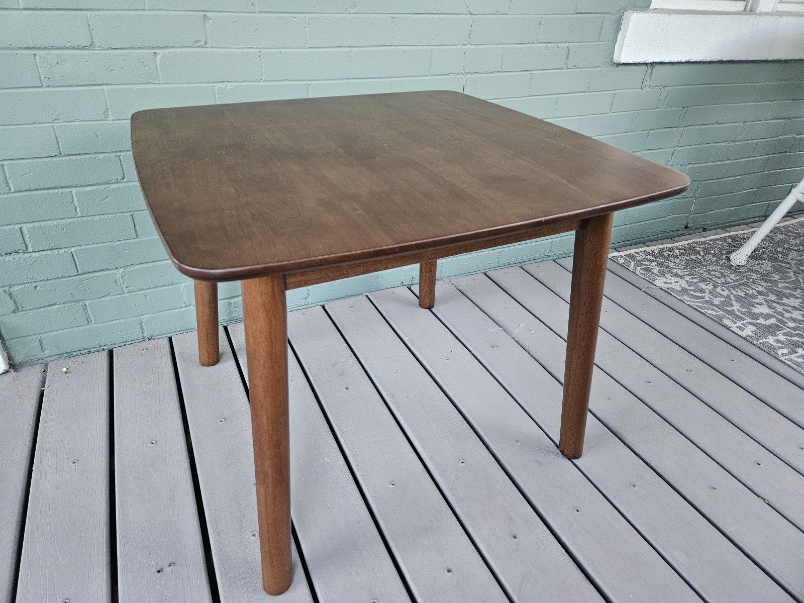 Nice maple finish coffee table, NEW!