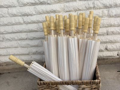 (75) Neutral Wedding Sun Parasols / Umbrellas Rental