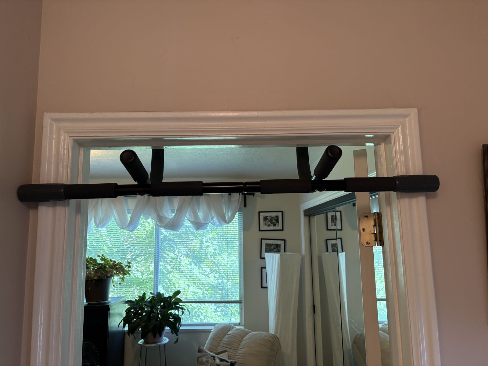 Main image 3