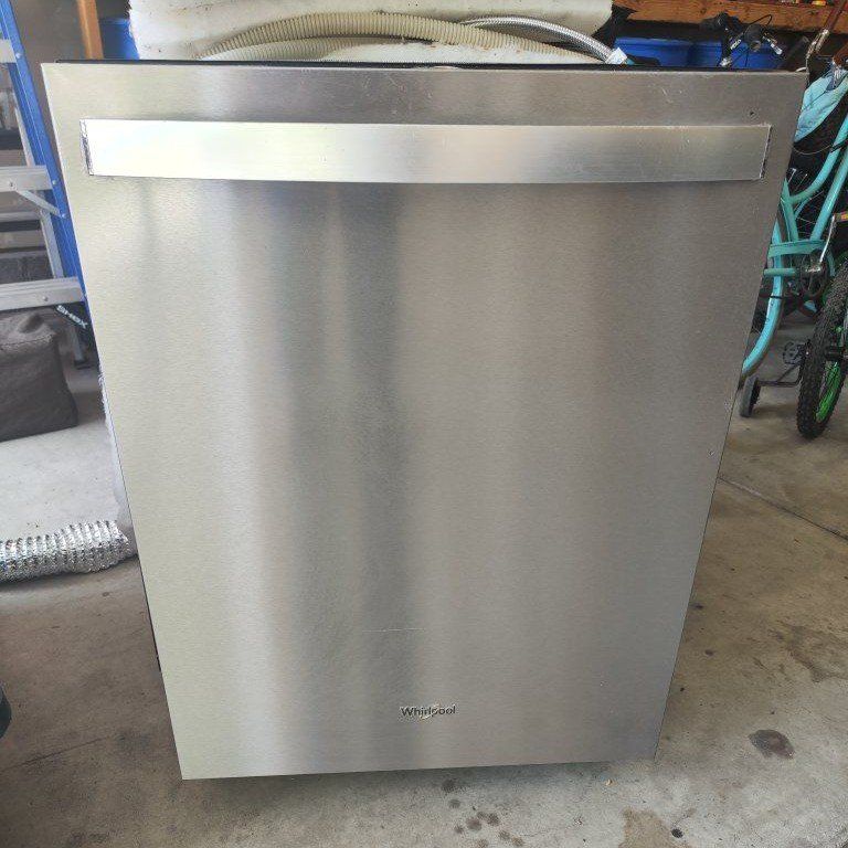 Whirlpool Stainless Steel Dishwasher - Used, Built-In Design