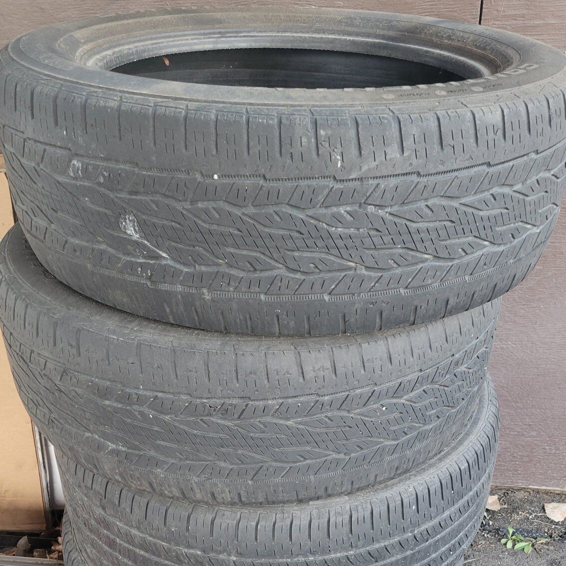 Free tires 255 55 r20