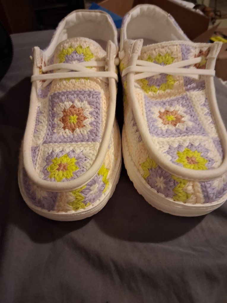 Hey Dude Women's Wendy Cottage Crochet Slip\-On Shoes US Size 10