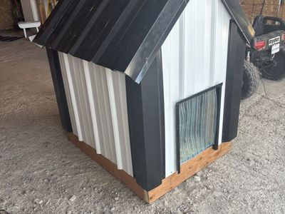 New Insulated dog house