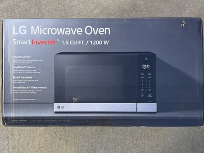 *NEW* LG NeoChef Countertop 1.5 cu ft Stainless Microwave