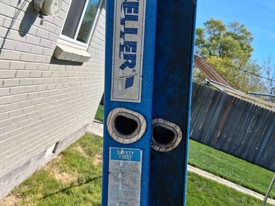 Keller 24 ft Fiberglass Extension Ladder, Type 1A, 300lb Duty Rating, Blue/Silver