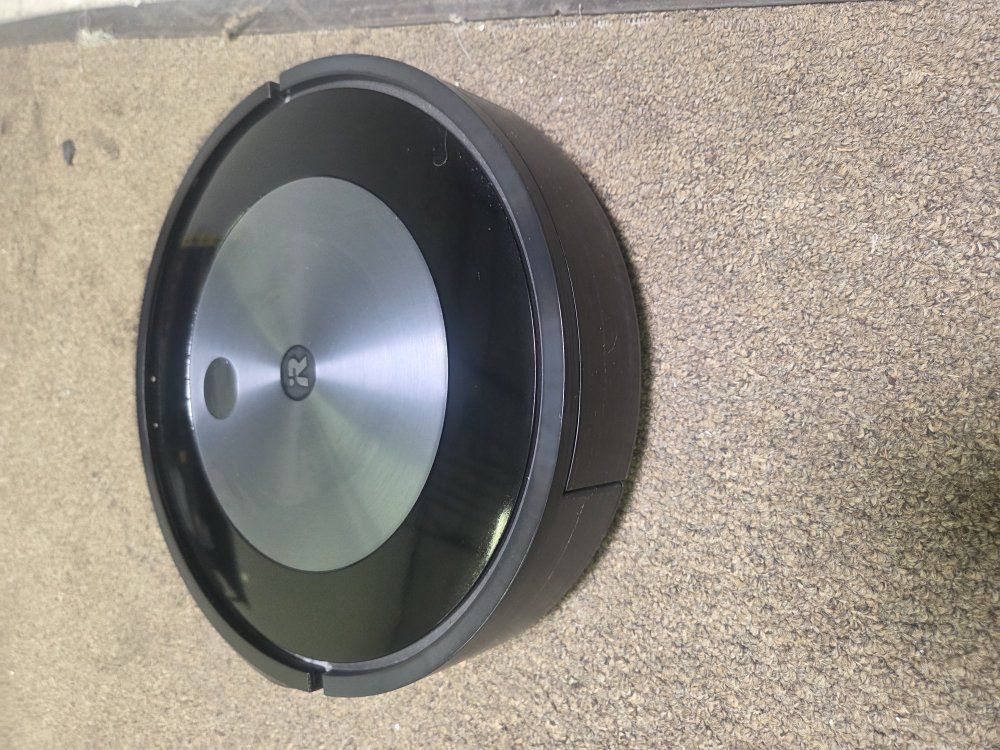 Roomba j7