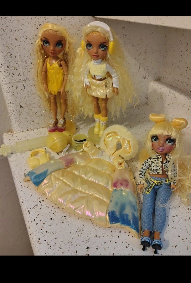 MGA dolls Luna winter summer with accessories and clothing