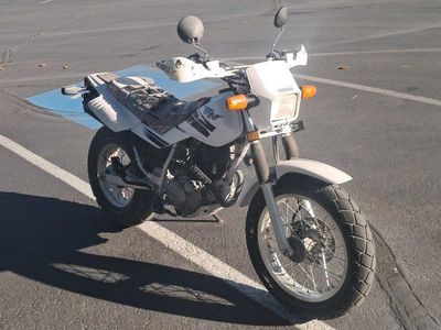 2001 Yamaha TW200 Dual Sport Motorcycle - White, Runs Great, Ready for Adventure