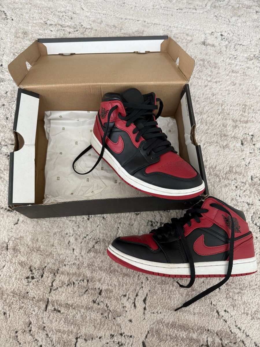 Nike Air Jordan 1 Mid Bred Men's Basketball Shoes Black/Red, men’s size 7.5