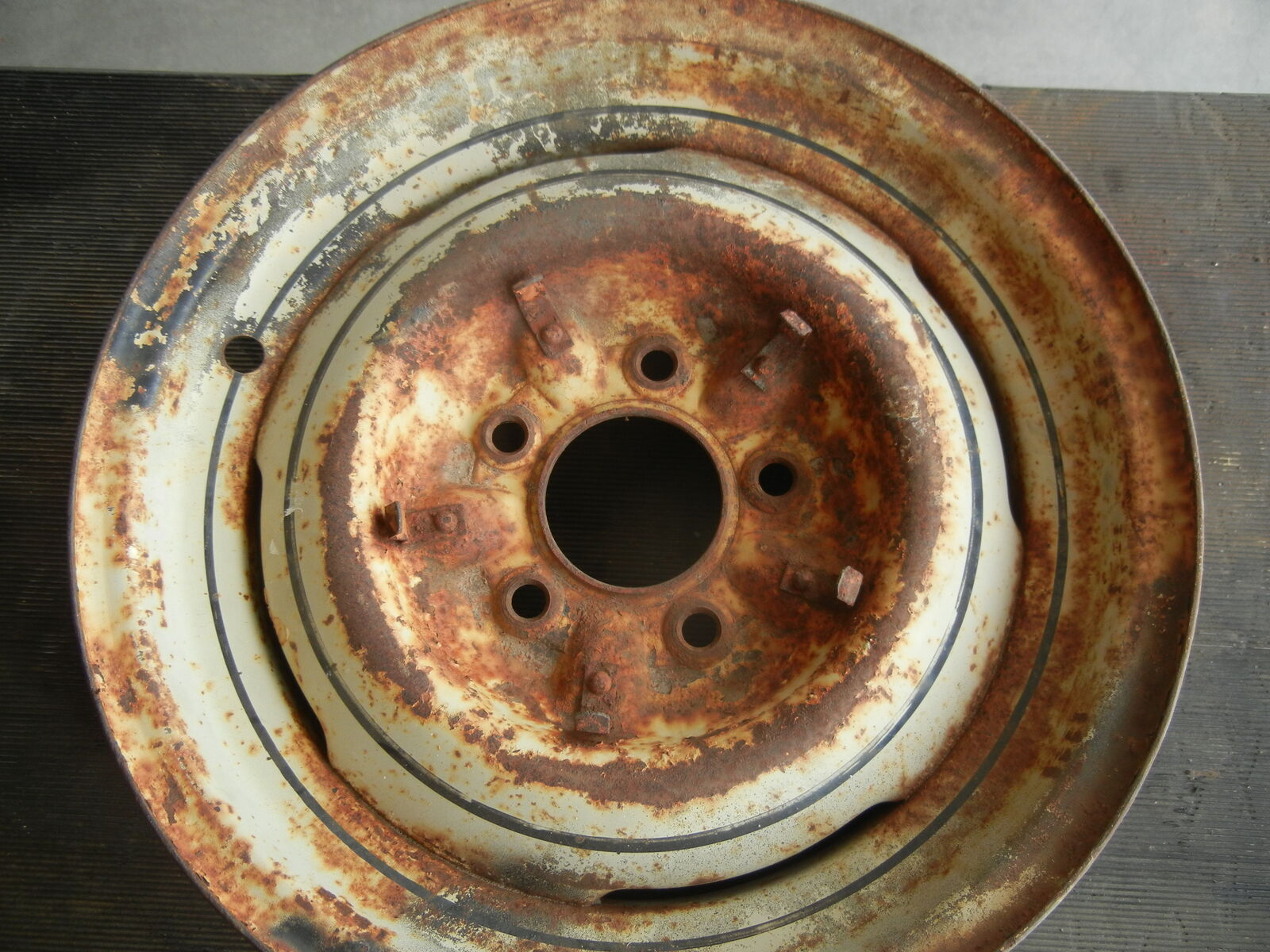 Chevy Pre-1955 Car 5 Lug 15 Inch Wheel