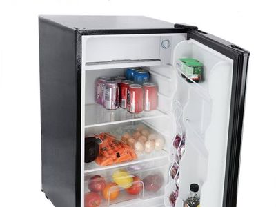 Magic Chef Mini refrigerator With Freezer