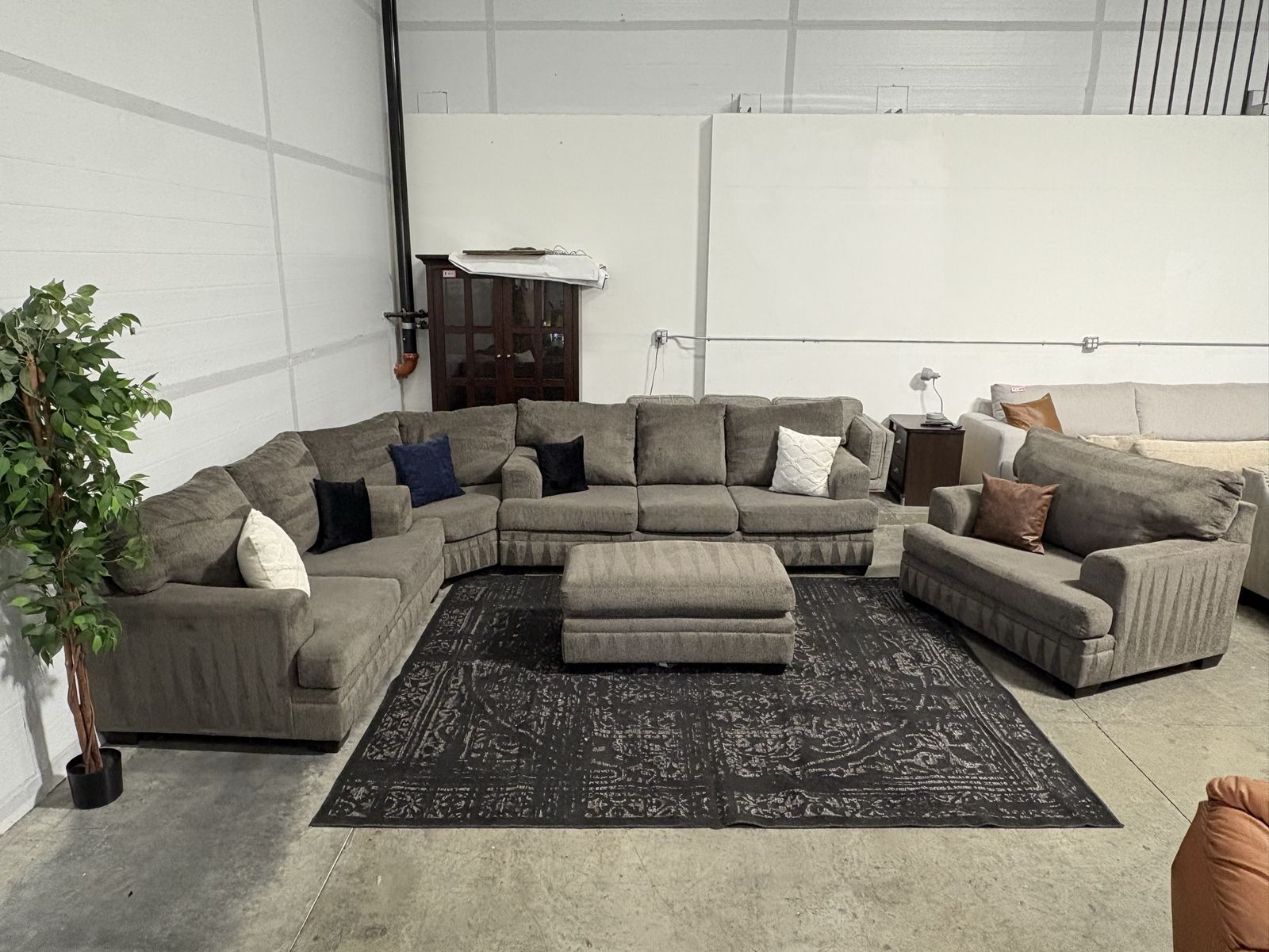 5-Piece Sectional (Free Delivery)
