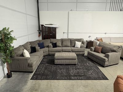 5-Piece Sectional (Free Delivery)