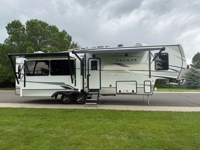 2025 Keystone Cougar 316RLS 5th Wheel