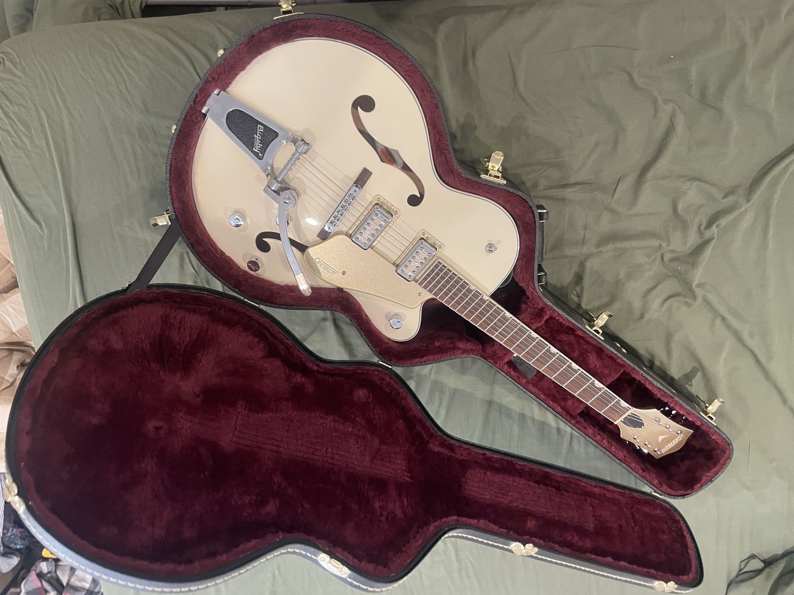 Gretsch G5410T Hollow Body Electric Guitar with Bigsby tremelo system and locking hard case