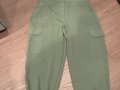 Women’s Size Large Lightweight Cargo Joggers