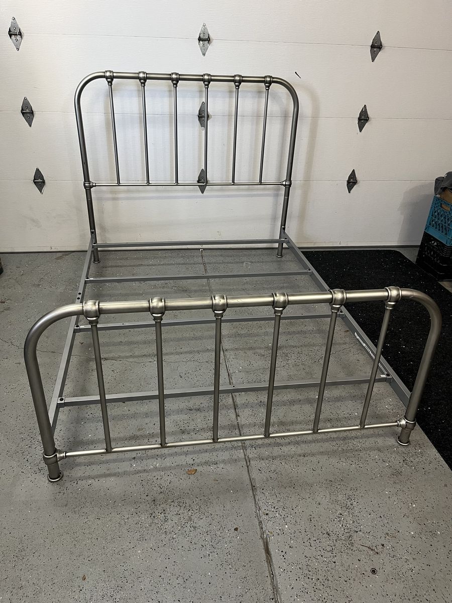 Full Sized Metal Bed And Frame Pewter Color