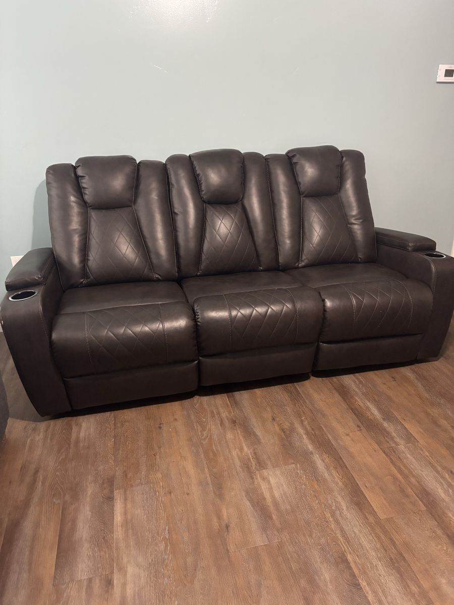 Reclining couch with storage