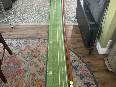 Perfect Practice Golf Putting Mat with Automatic Ball Return